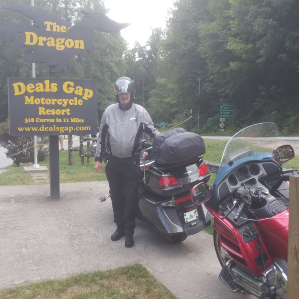Bikes at the Tail of the dragon